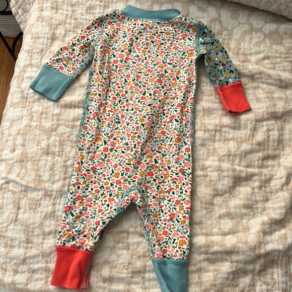 Hanna Andersson Baby Zip Sleeper 0-6 months - Picture 2 of 2